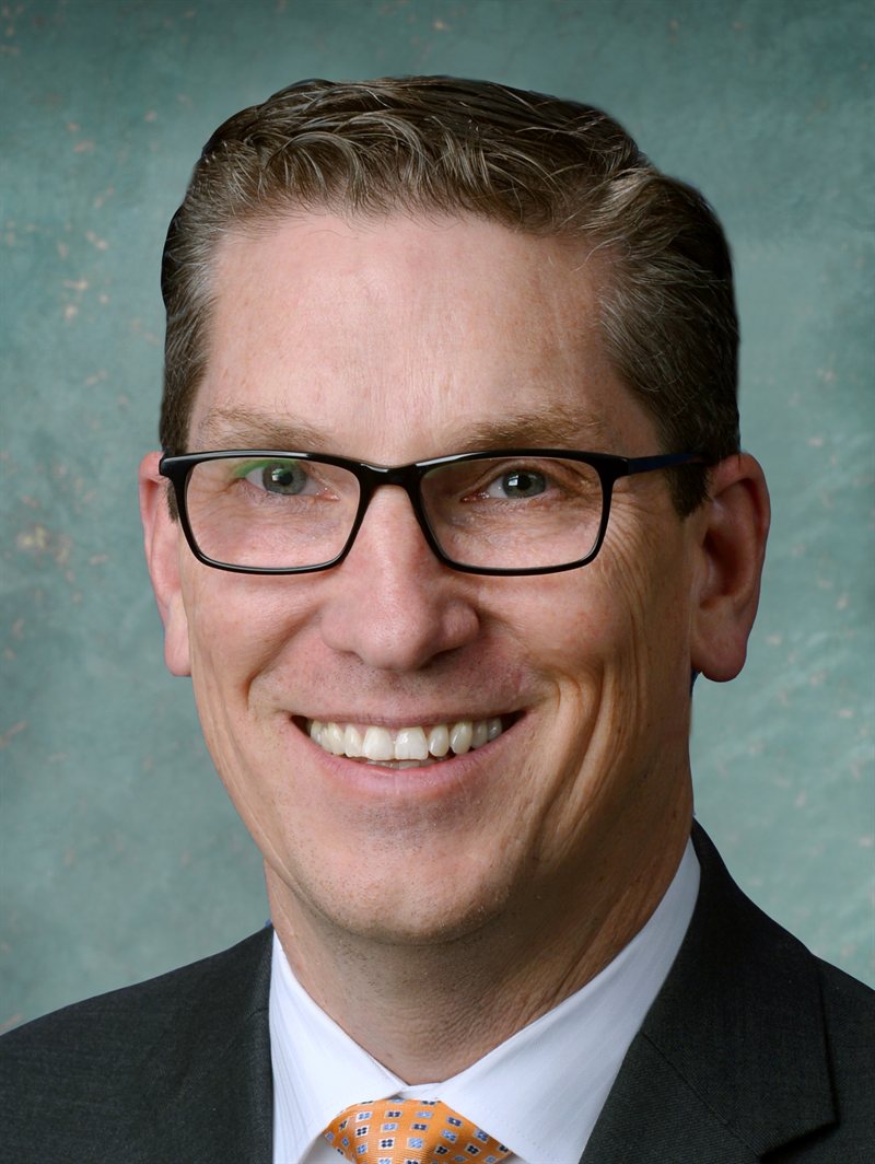 Official portrait of Mark Huizenga